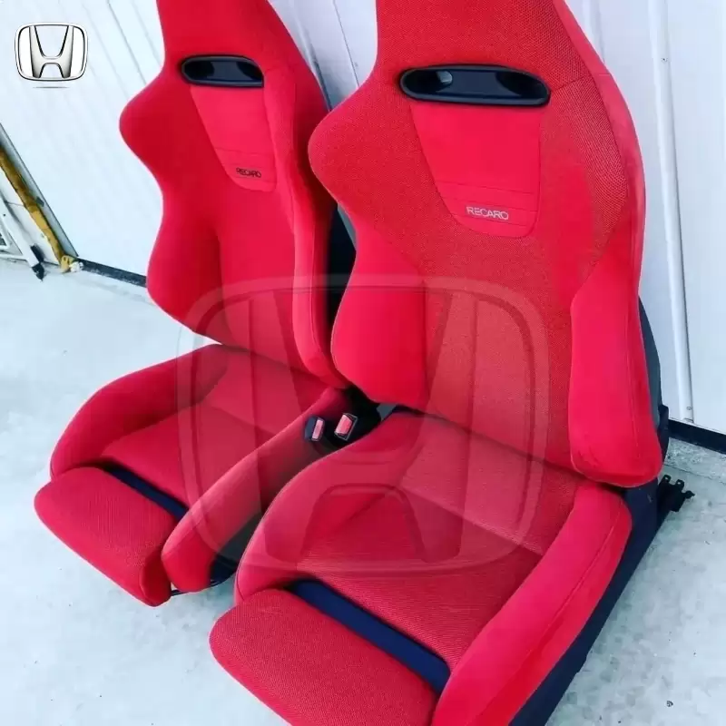 Honda civic EP3 Recaro seats.  Seats in very good condition and comes with rails.