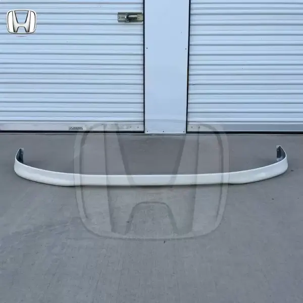 99-00 Civic Type-R EK9 front lip. No cracks or scratches, all clips intact