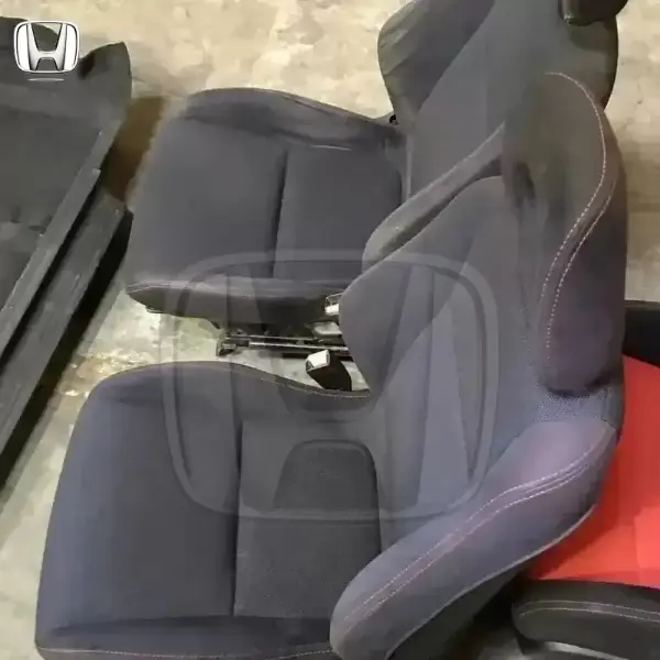 JDM USDM Integra Type-r front Seats Available!!  On DC2 OEM rails.  Red stitches, Original fabric