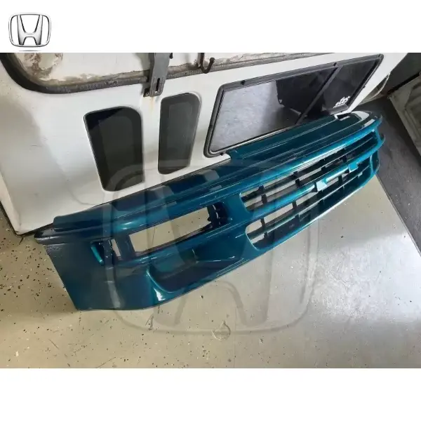 JDM Crx sir front bumper. Good condition. Lower fog light holes have been recovered